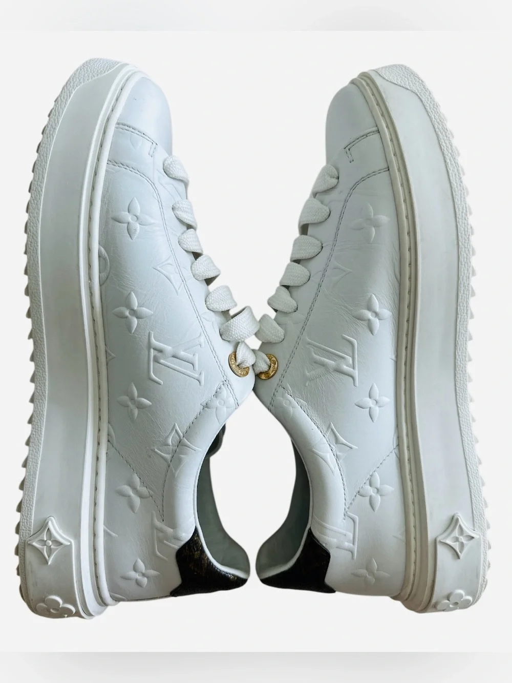 LOUIS VUITTON Women’s Lambskin Embossed Monogram Time Out Sneakers 38 White